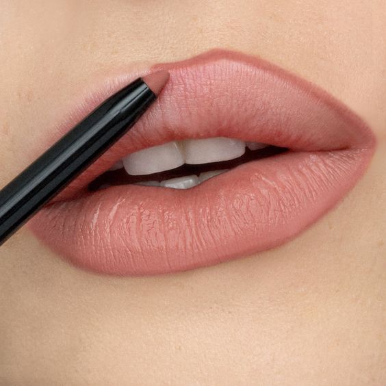 The Growing Trend of Lip Liner Private Label Brands